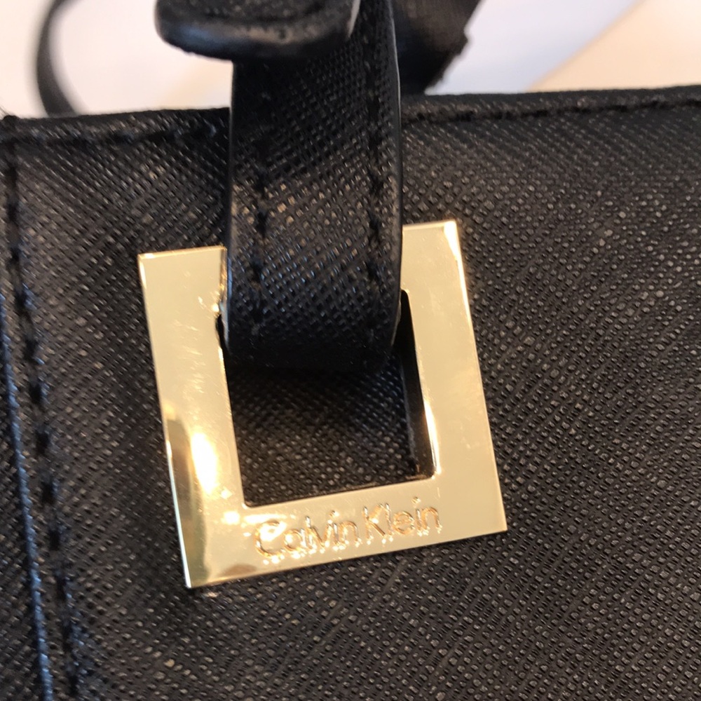 Calvin Klein tote - Picture 5 of 6
